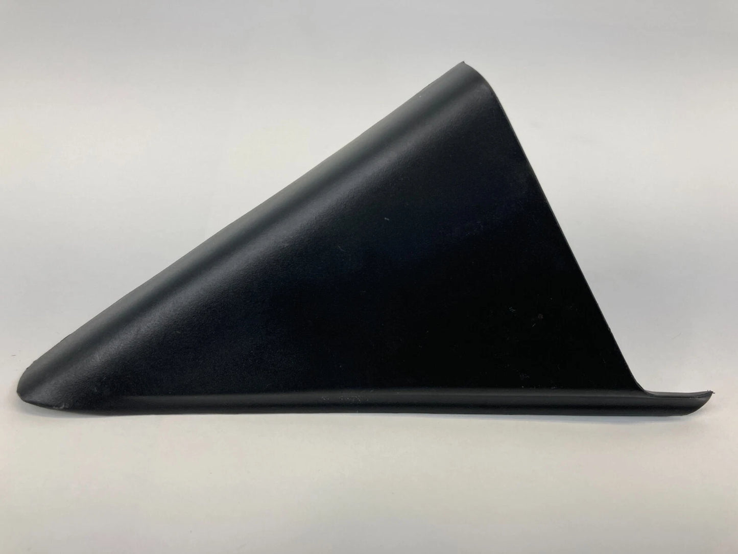 2011-2014 HYUNDAI SONATA REAR LEFT INNER DOOR CORNER MOLDING COVER 839103S000