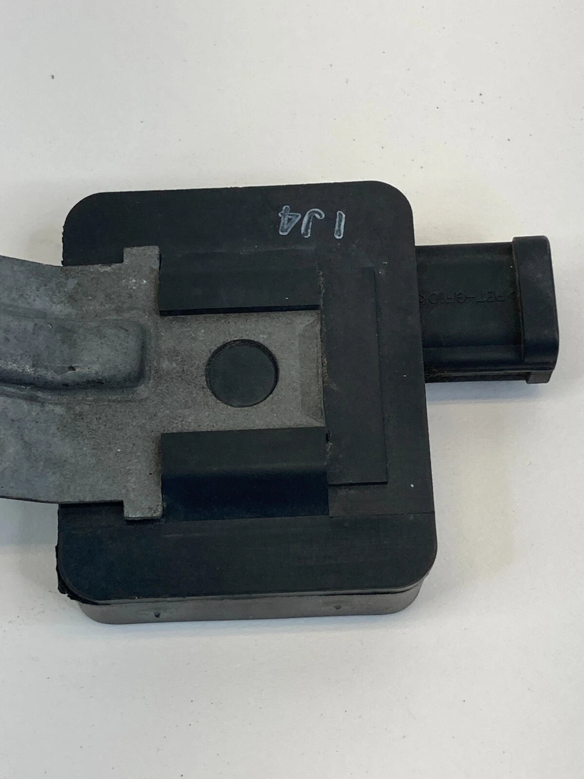 2012 INFINITI G37 KEYLESS SECURITY ENTRY CARD BUZZER CONTROL MODULE W/ BRACKET