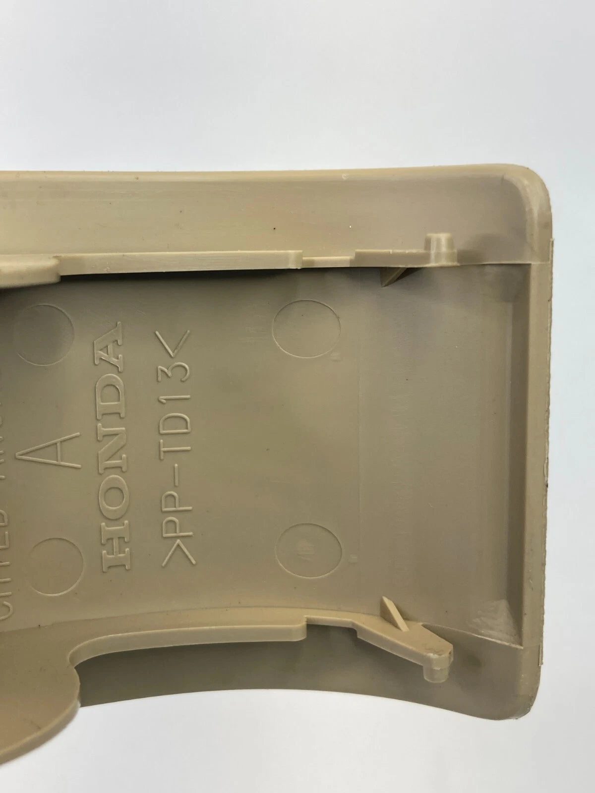 06-11 HONDA CIVIC REAR DECK LID CHILD SEAT RESTRAINT ANCHOR COVER 84501-SNA-A011