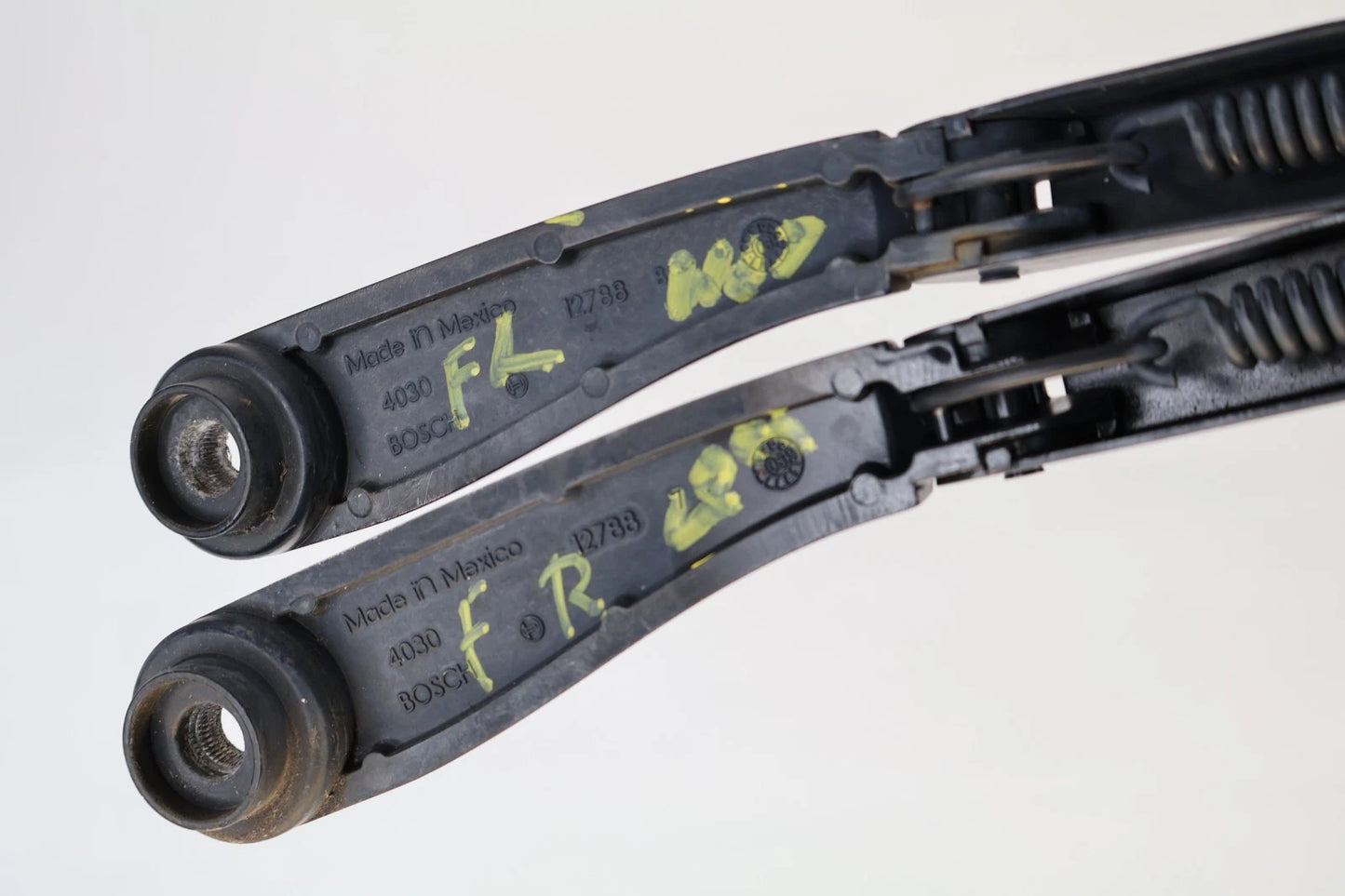 2008-2010 DODGE AVENGER FRONT WINDSHIELD WIPER ARM LEFT RIGHT SERT PAIR OEM