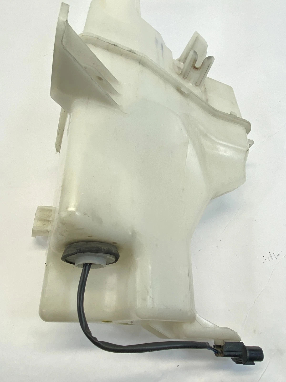 2014 2015 SORENTO 05-17 ACCENT WINDSHIELD WASHER RESERVOIR BOTTLE TANK W CAP OEM