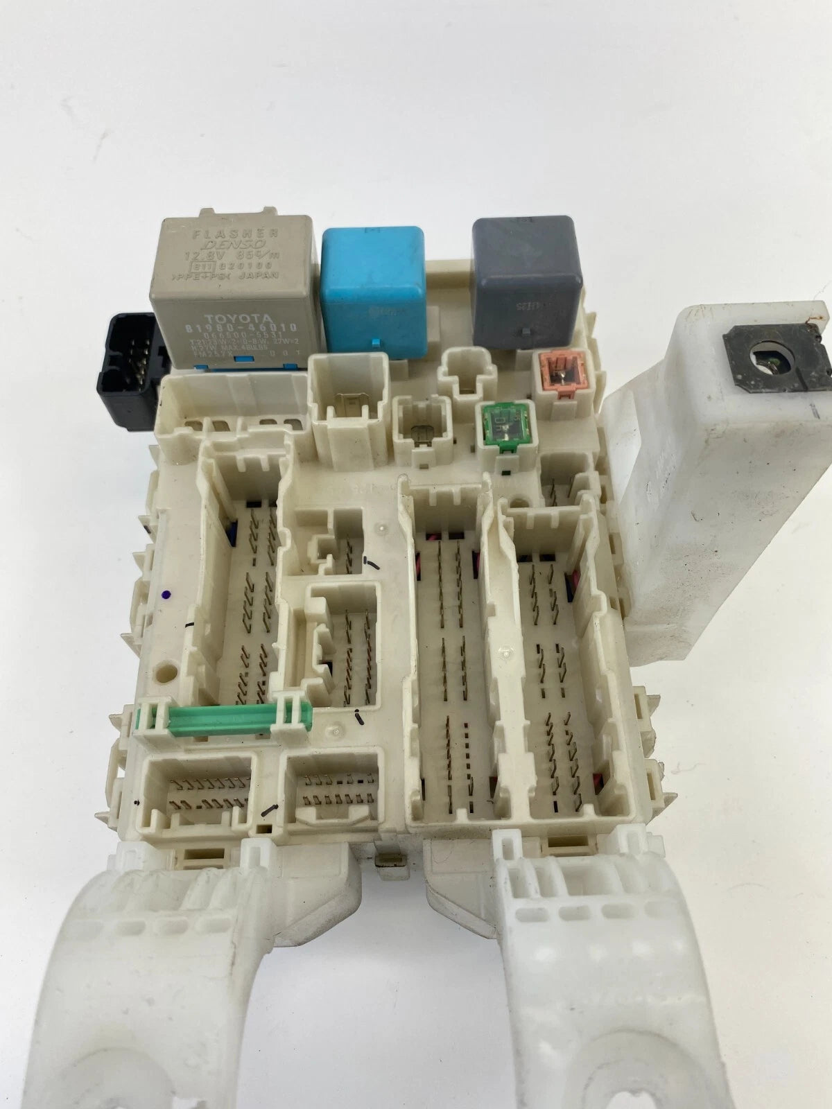 04-09 TOYOTA PRIUS HYBRID 1.5L AT INTERIOR DASH CABIN FUSE BOX UNIT 82730-47300