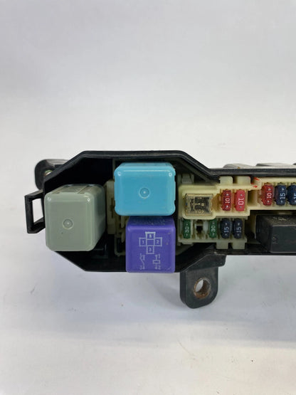 2001-2005 LEXUS GS300 3.0L A/T ENGINE FUSE BOX RELAY JUNCTION BLOCK