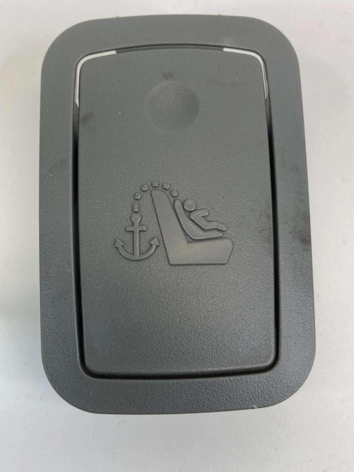 2013-201CHEVROLET MALIBU DECK SEAT CHILD ANCHOR HOOK COVER CAP OEM 15795997