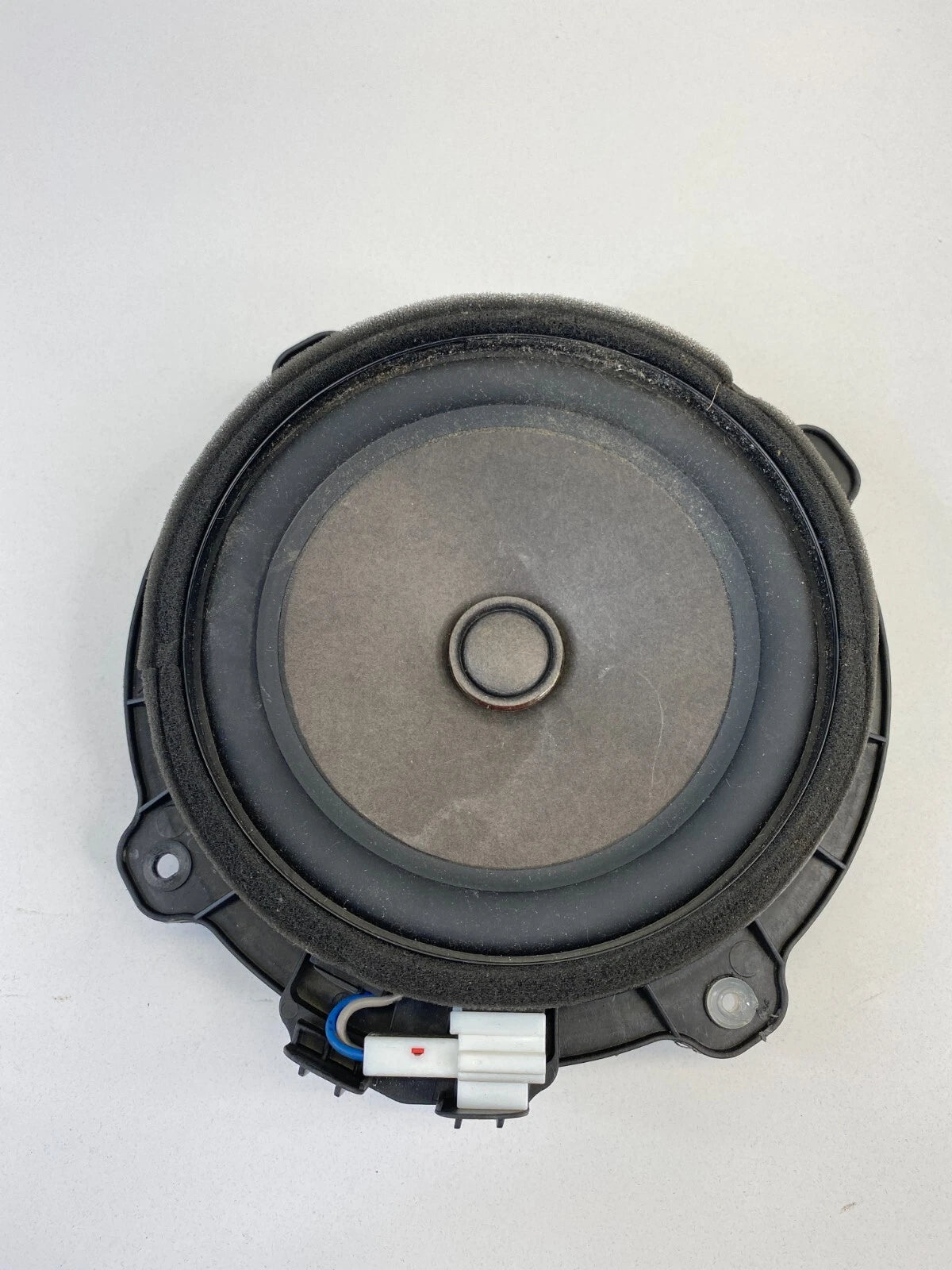 2010 2011 2012 2013 KIA FORTE SEDAN REAR LEFT DOOR AUDIO SPEAKER 96330-1M000 OEM