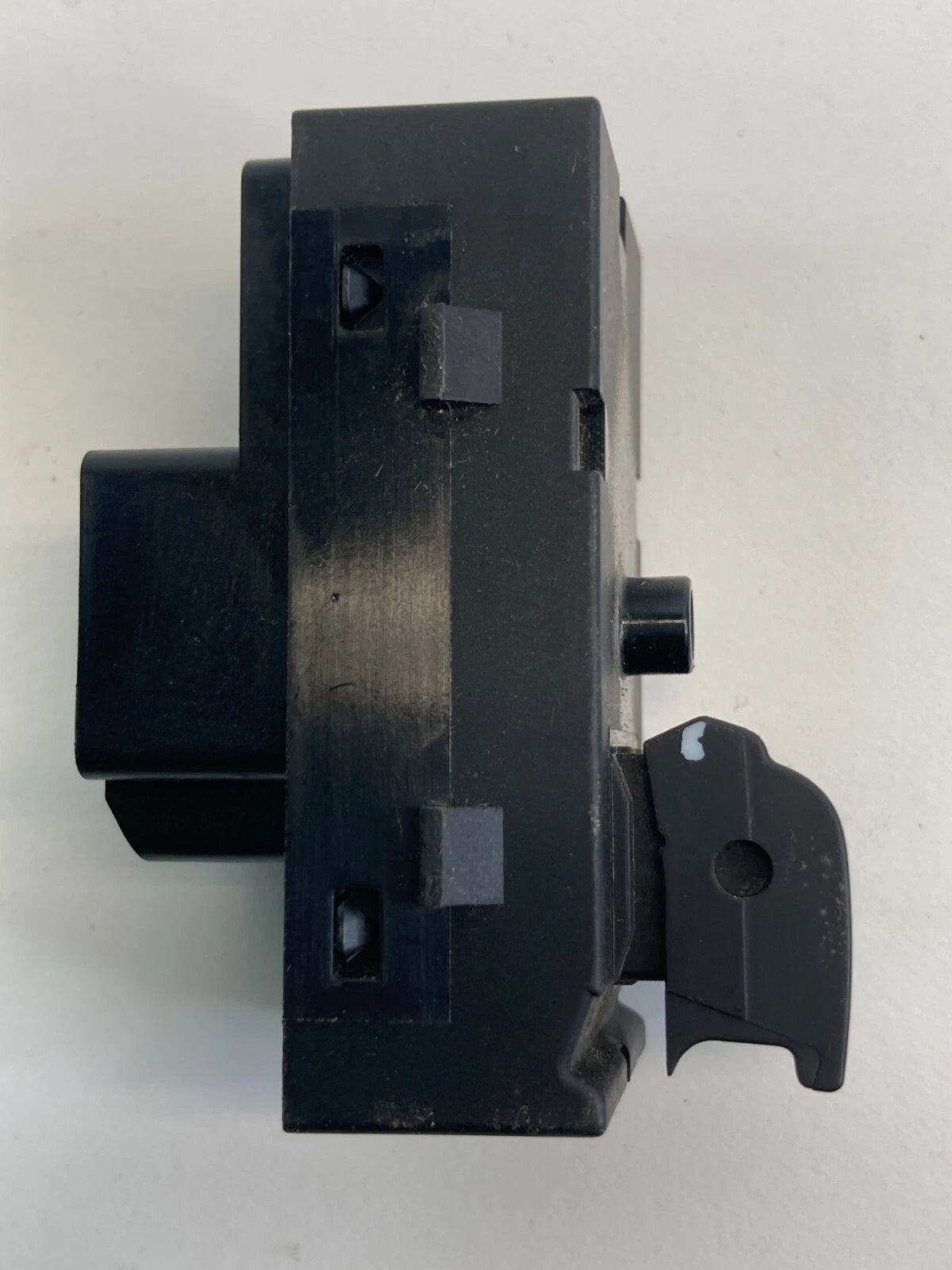 2013-2015 CHEVROLET MALIBU REAR LEFT SIDE DOOR WINDOW CONTROL SWITCH 20933566