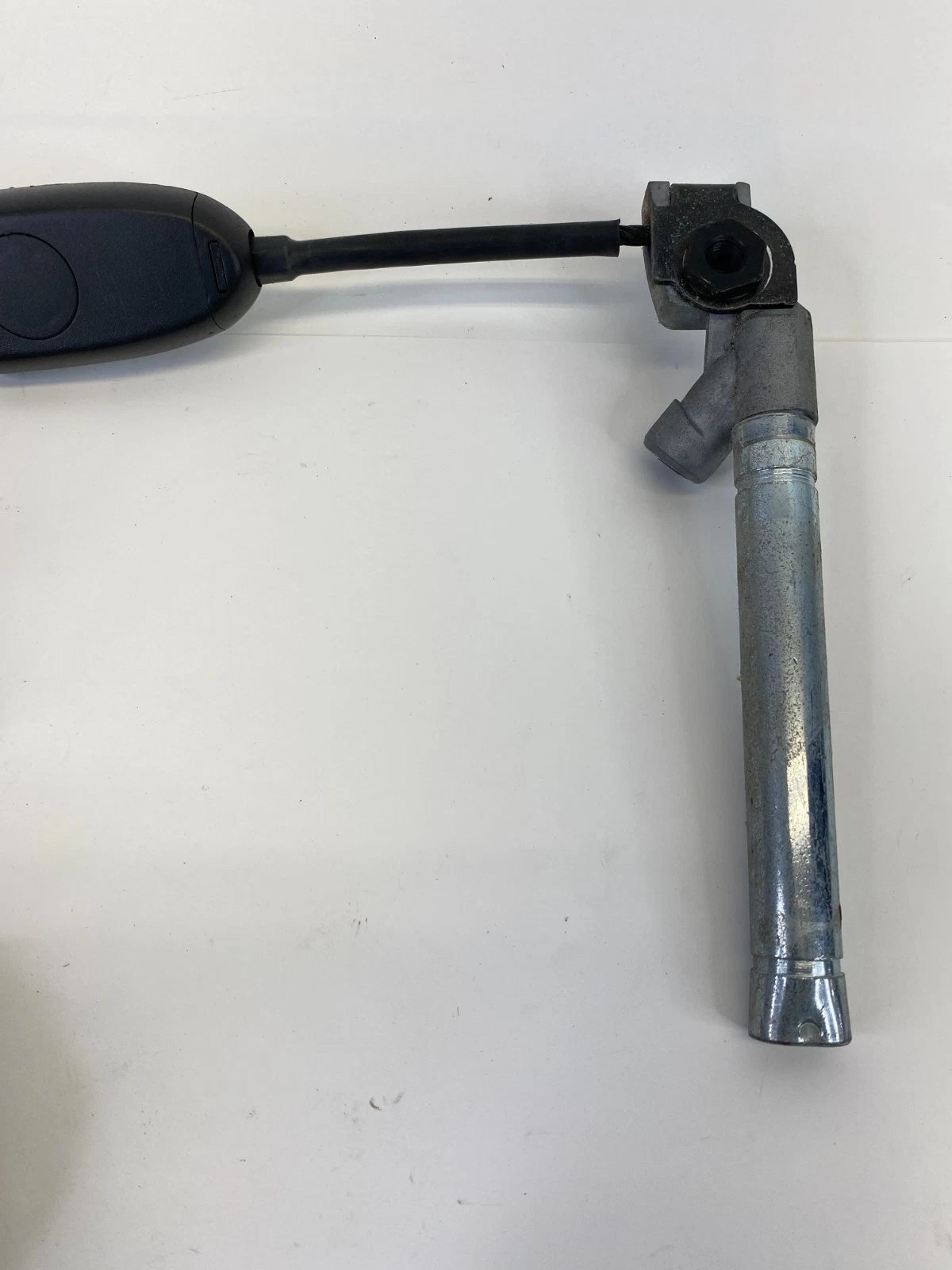 2011 2012 CHEVROLET MALIBU FRONT LEFT DRIVER SIDE SEAT BELT RETRACTOR 15903263