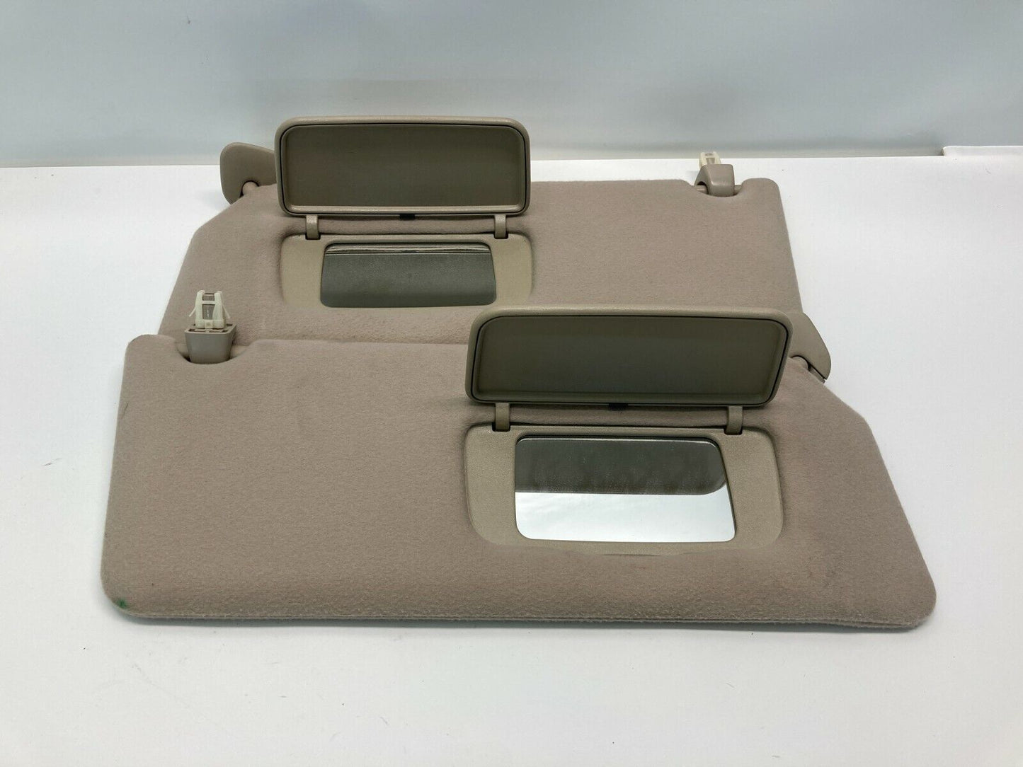 2002 2003 2004 2005 2006 Toyota Camry Sunvisor Set Left & Right Sun Visor Shade