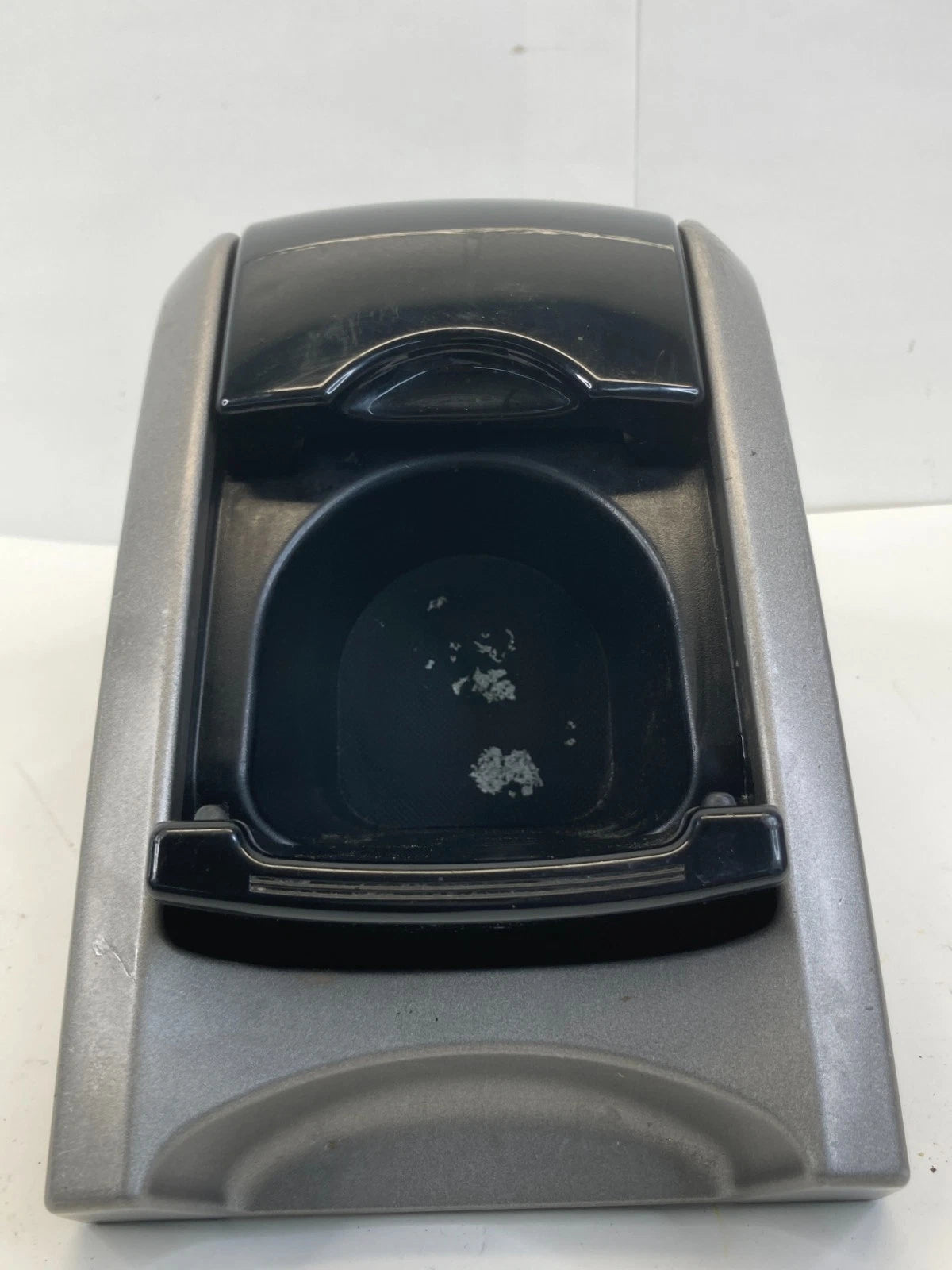 2004-2009 TOYOTA PRIUS FRONT CENTER CONSOLE CUP HOLDER DUAL ASSEMBLY 1A8C1-009G