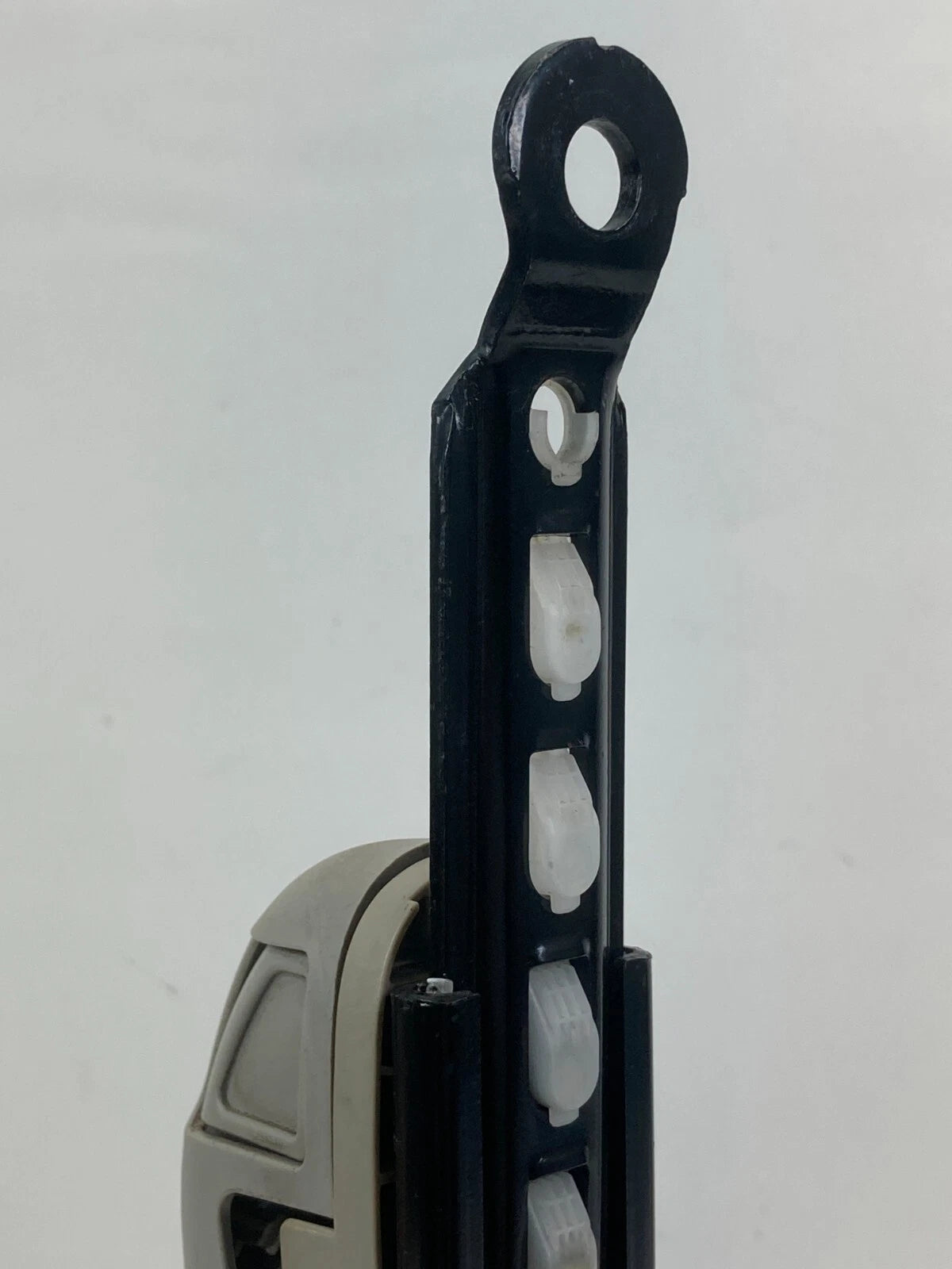 11-16 DODGE GRAND CARAVAN FRONT RIGHT PASSENGER SEAT BELT HEIGHT ADJUSTER OEM