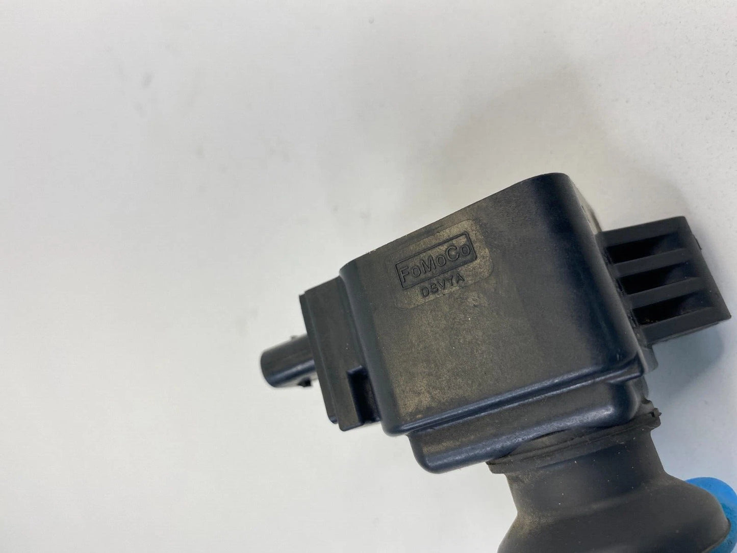 2012-2018 FORD FOCUS 2.0L L4 IGNITION COIL ASSEMBLY CM5E-12A366-CA OEM
