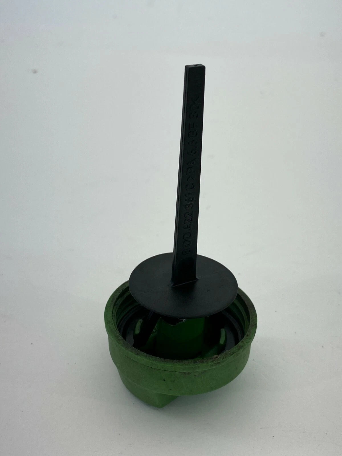 1998-2004 AUDI A6 POWER STEERING FLUID RESERVOIR LID CAP DIP STICK TOP OEM