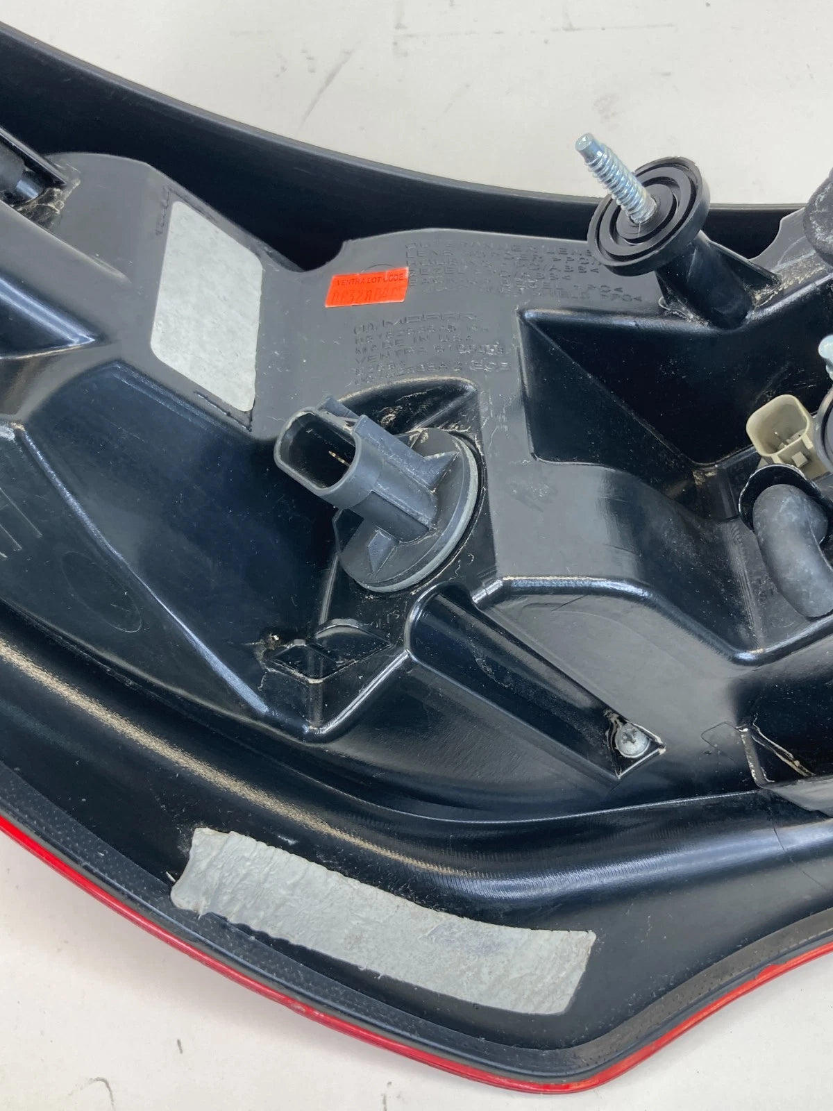 11-14 CHRYSLER 200 CONVERTIBLE REAR RIGHT BACK SIDE TAIL LIGHT TAILLIGHT LAMP