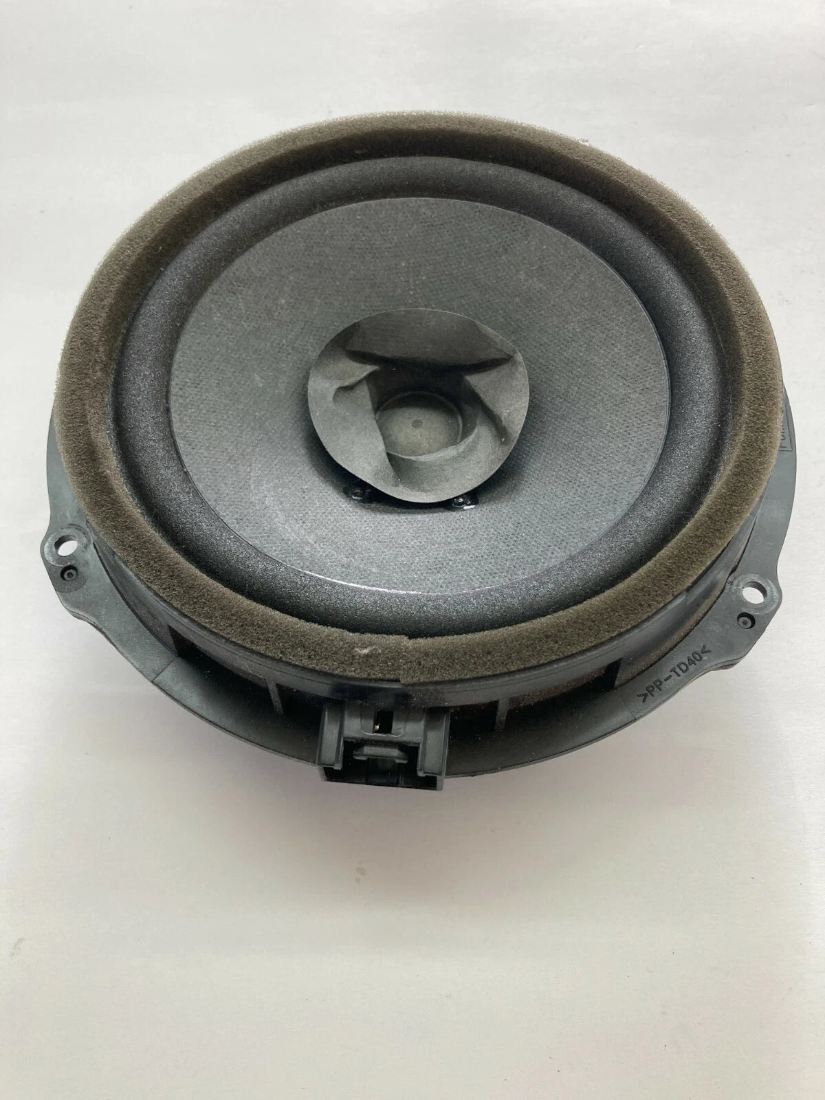 2014-2019 FORD FIESTA REAR DOOR SYSTEM SOUND AUDIO SPEAKER 8A6T-18808-CC OEM