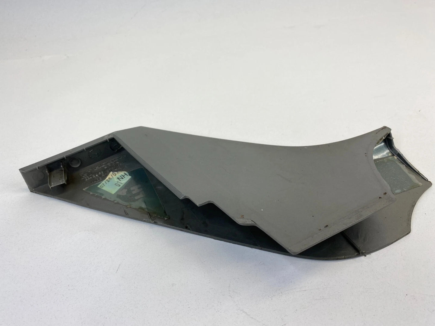 2003-2005 HONDA PILOT REAR CENTER CONSOLE LEFT TRIM MOLDING 83429-S9VA-A010-M1
