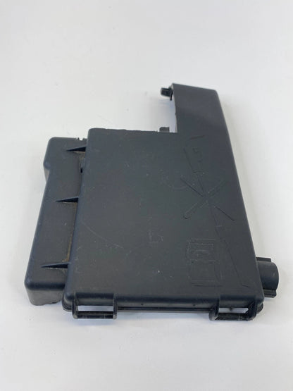 11-15 CHEVY CRUZE POSITIVE BATTERY TERMINAL FUSE BOX COVER PANEL TRIM 401154265