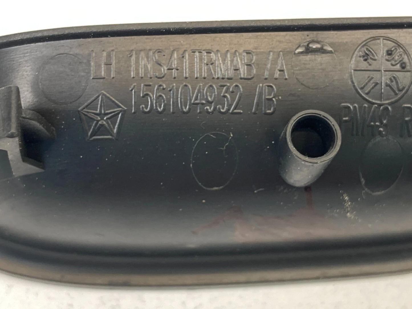 10-12 DODGE CALIBER REAR LEFT INNER DOOR HANDLE SCREW COVER CAP 1NS41TRMAB OEM