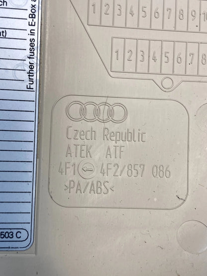 2007-2011 AUDI A6 DASH RIGHT PASSENGER SIDE END CAP COVER 4F2-857-086 OEM