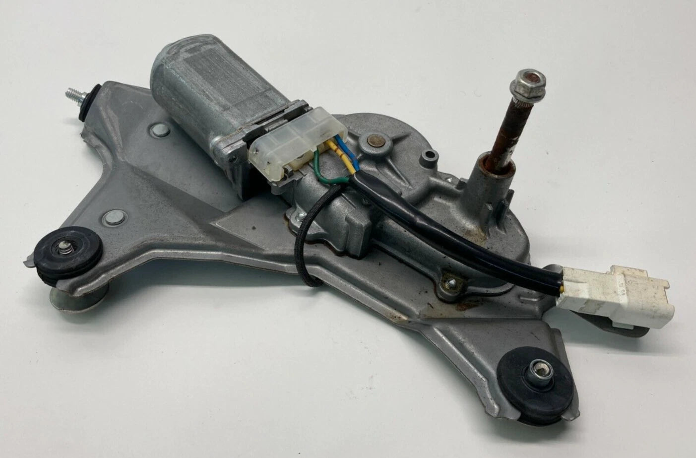 2004-2009 TOYOTA PRIUS HATCHBACK REAR WINDSHIELD WIPER MOTOR ASSY 8513047010 OEM