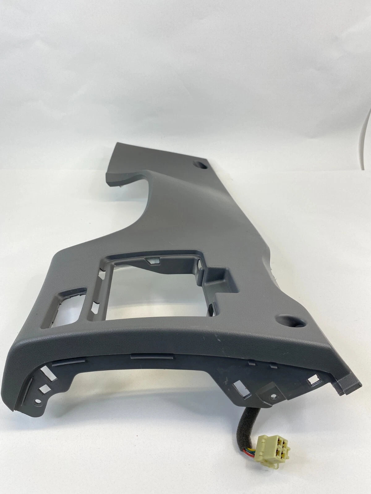 2011-2014 HYUNDAI SONATA LEFT LOWER DASH PANEL KNEE BOLSTER TRIM 84750-3Q201-RAS