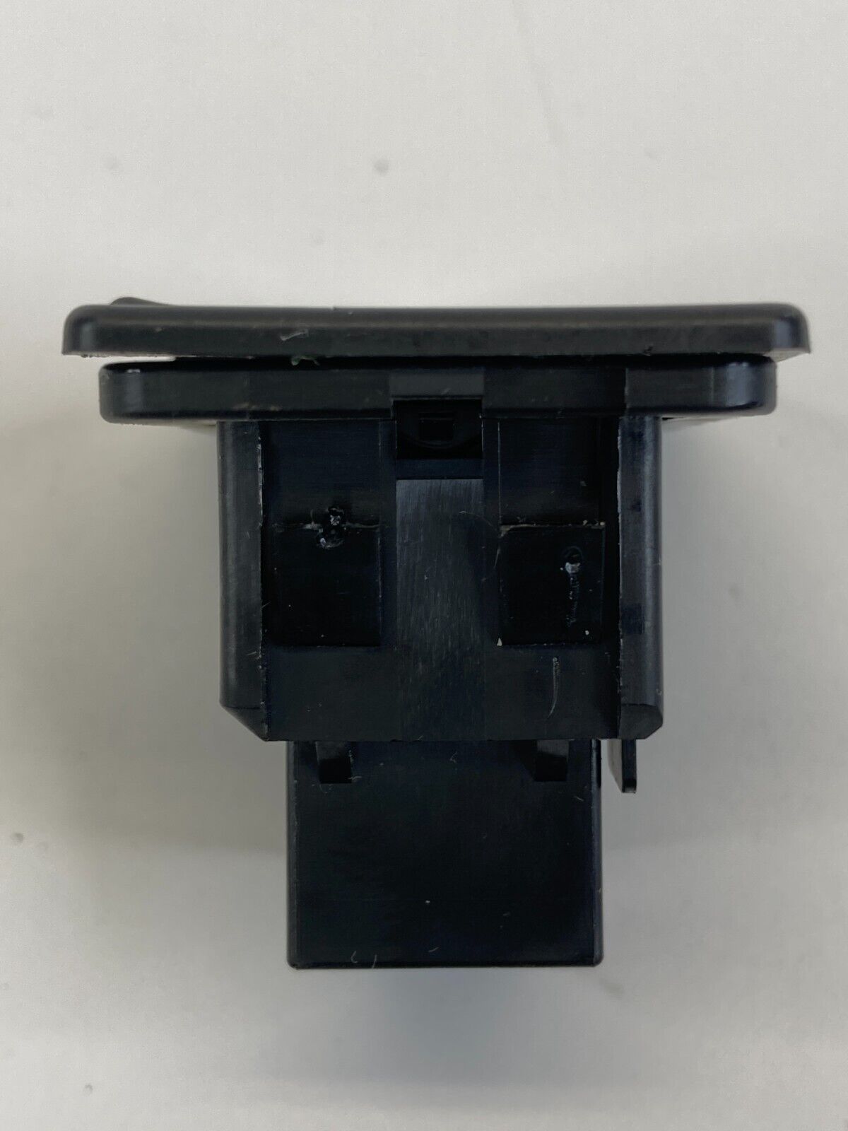 2009-2012 Nissan Sentra Center Console Ipod AUX Jack Switch Connector