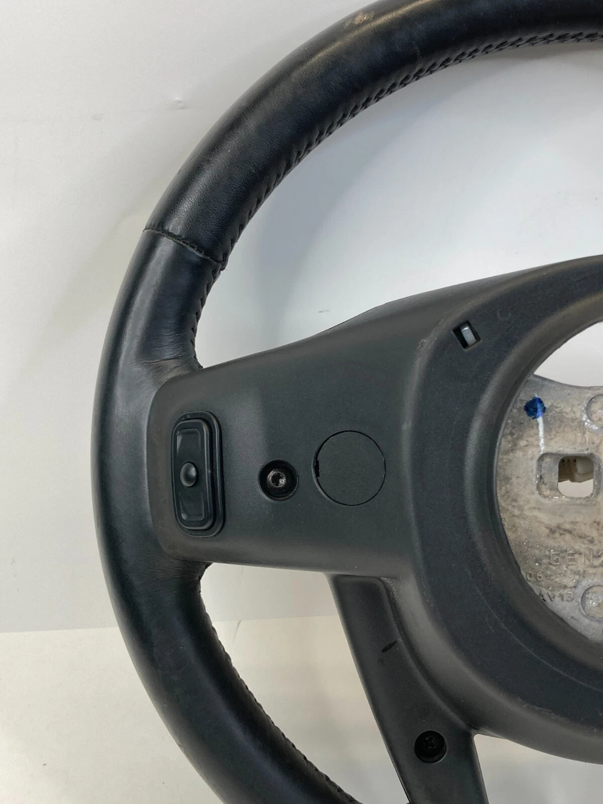 2011 2012 CHRYSLER TOWN & COUNTRY STEERING WHEEL W/ CRUISE CONTROL SWITCH OEM