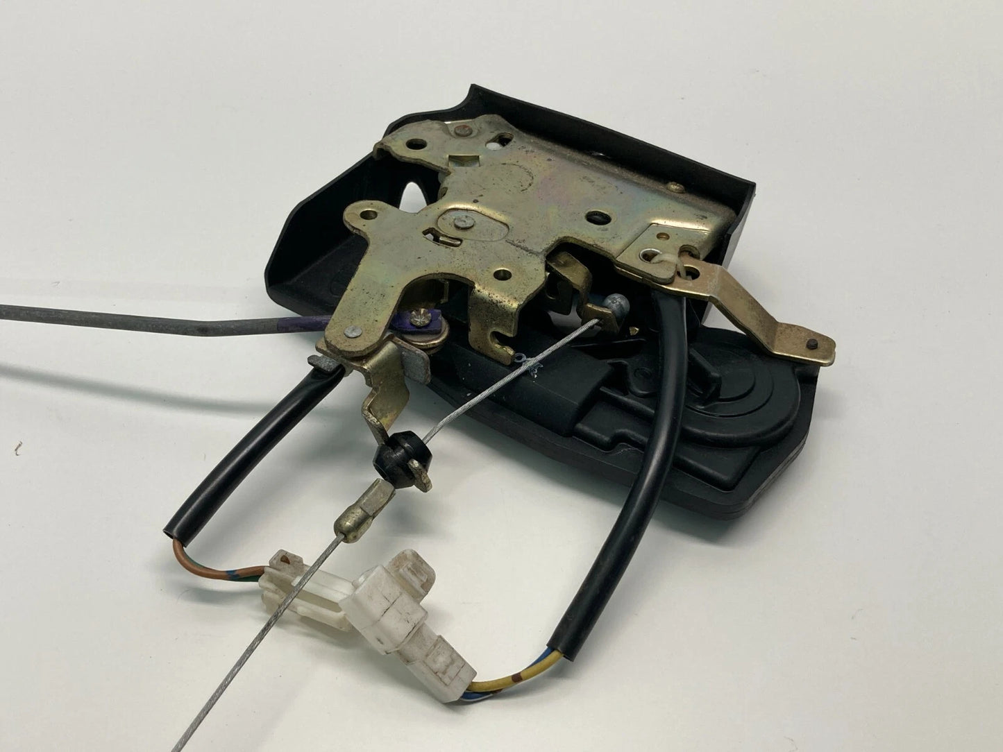 2003 CHRYSLER SEBRING SEDAN REAR TRUNK LOCK LATCH RELEASE ACTUATOR ASSEMBLY OEM