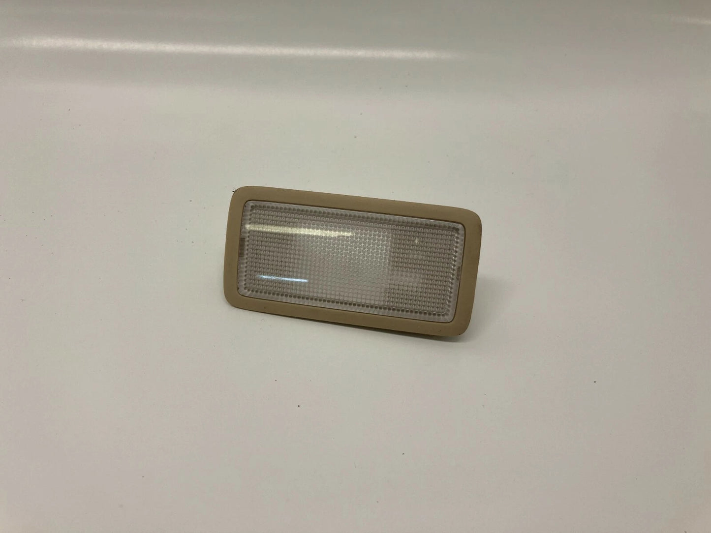2006 LEXUS GS300 2006-2013 IS250 SUNVISOR LIGHT VANITY LAMP LENS 81340-30100 OEM