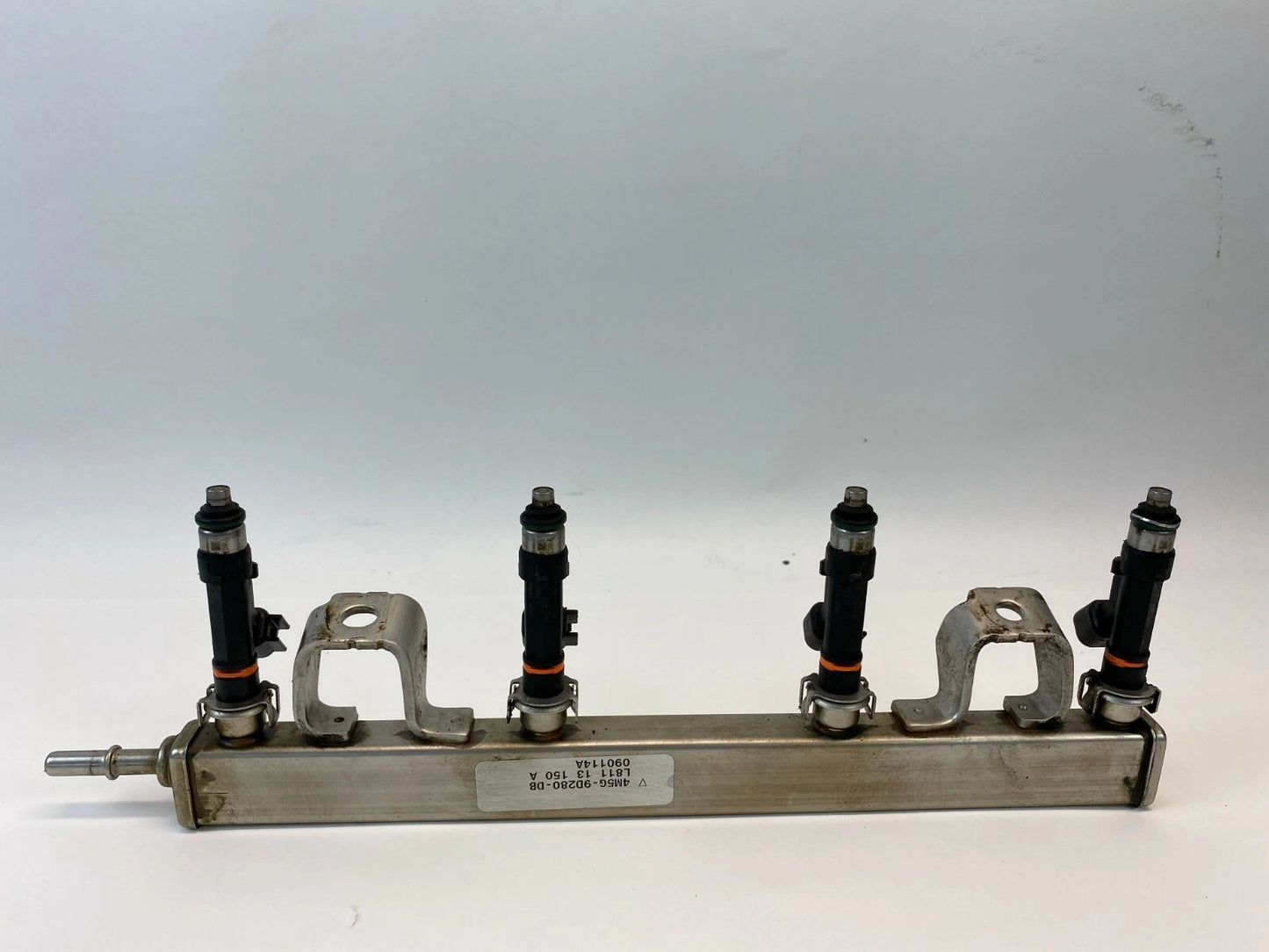 08-11 FORD FOCUS 13-20 FUSION FUEL INJECTION RAIL W/ INJECTORS 4M5G-9D280-DB OEM