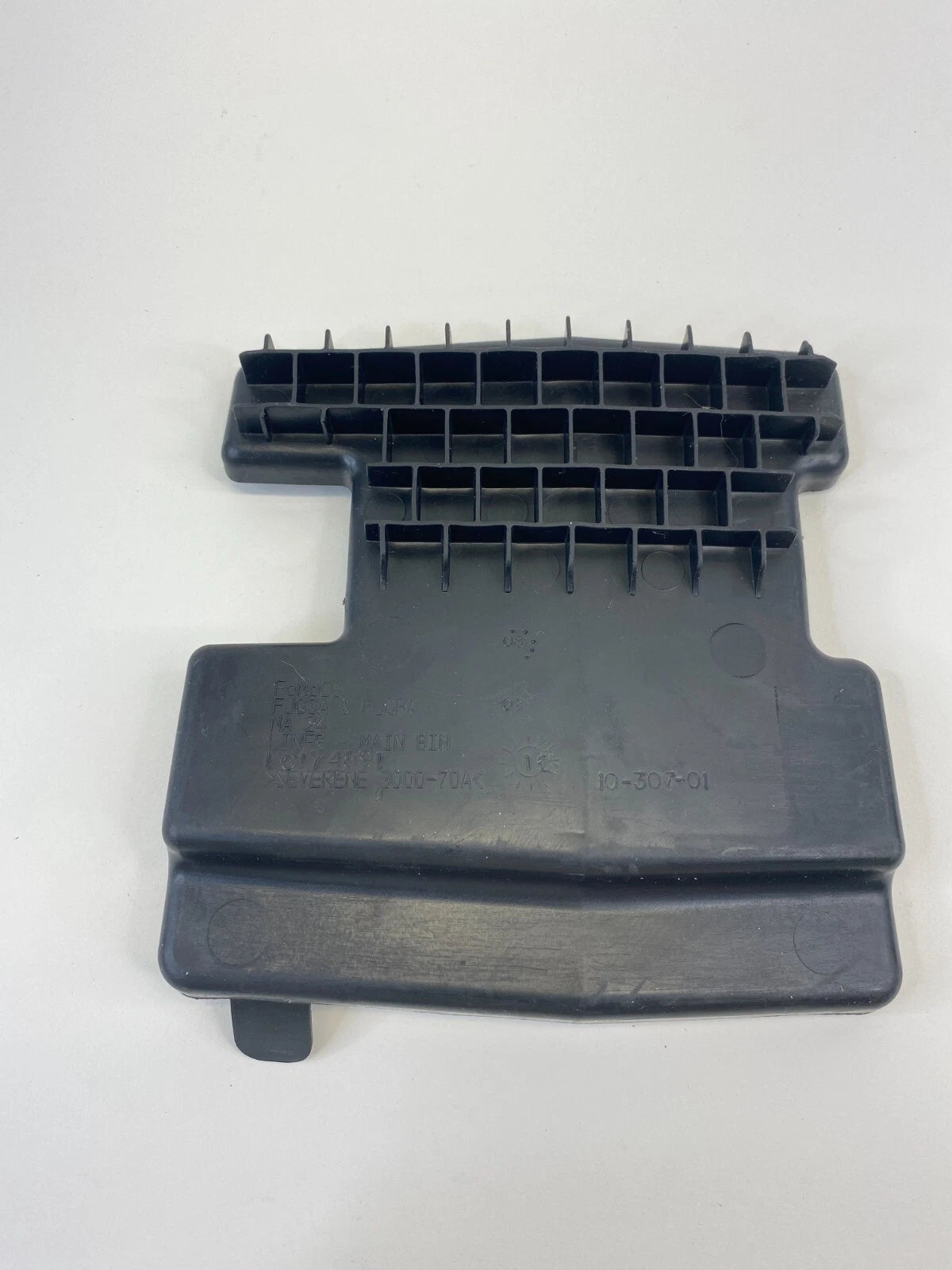 10 11 12 FORD FUSION CENTER CONSOLE COMPARTMENT INSERT LINER MAT L0174891 OEM
