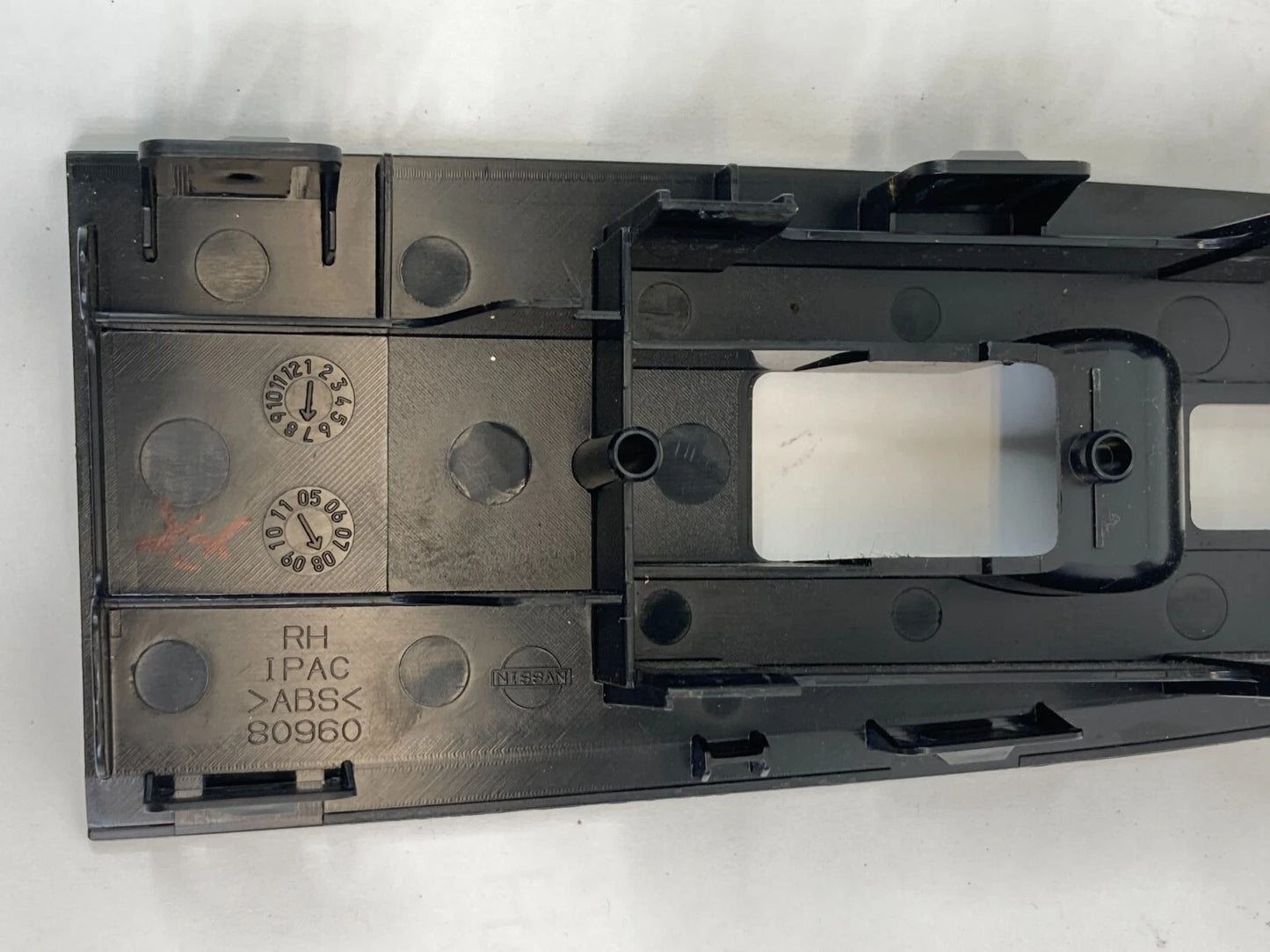 07-11 NISSAN ALTIMA SEDAN FRONT RIGHT DOOR WINDOW SWITCH COVER BEZEL IPAC-80960