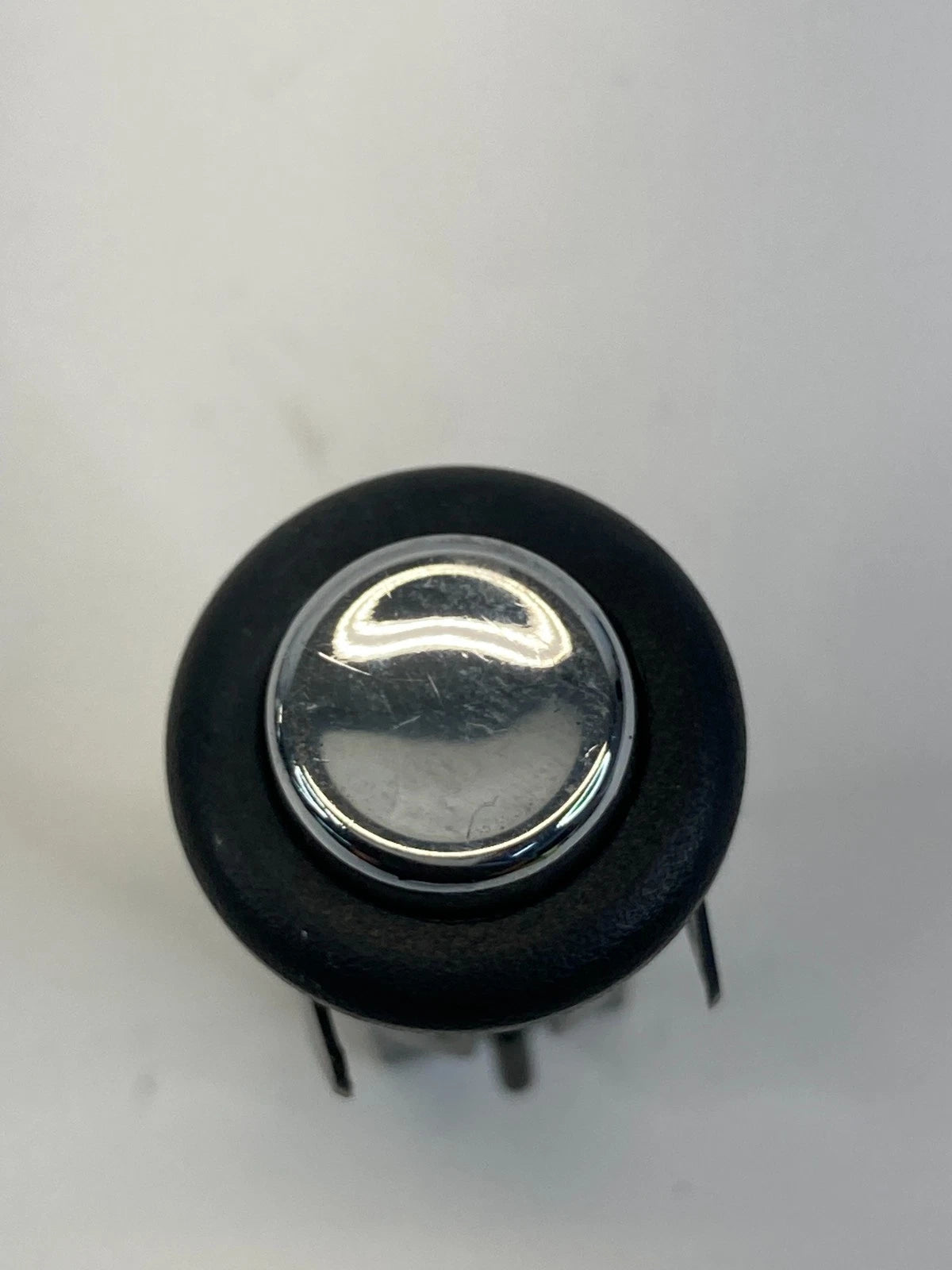 1998-2002 LINCOLN TOWN CAR FUEL DOOR LID RELEASE CONTROL SWITCH OEM