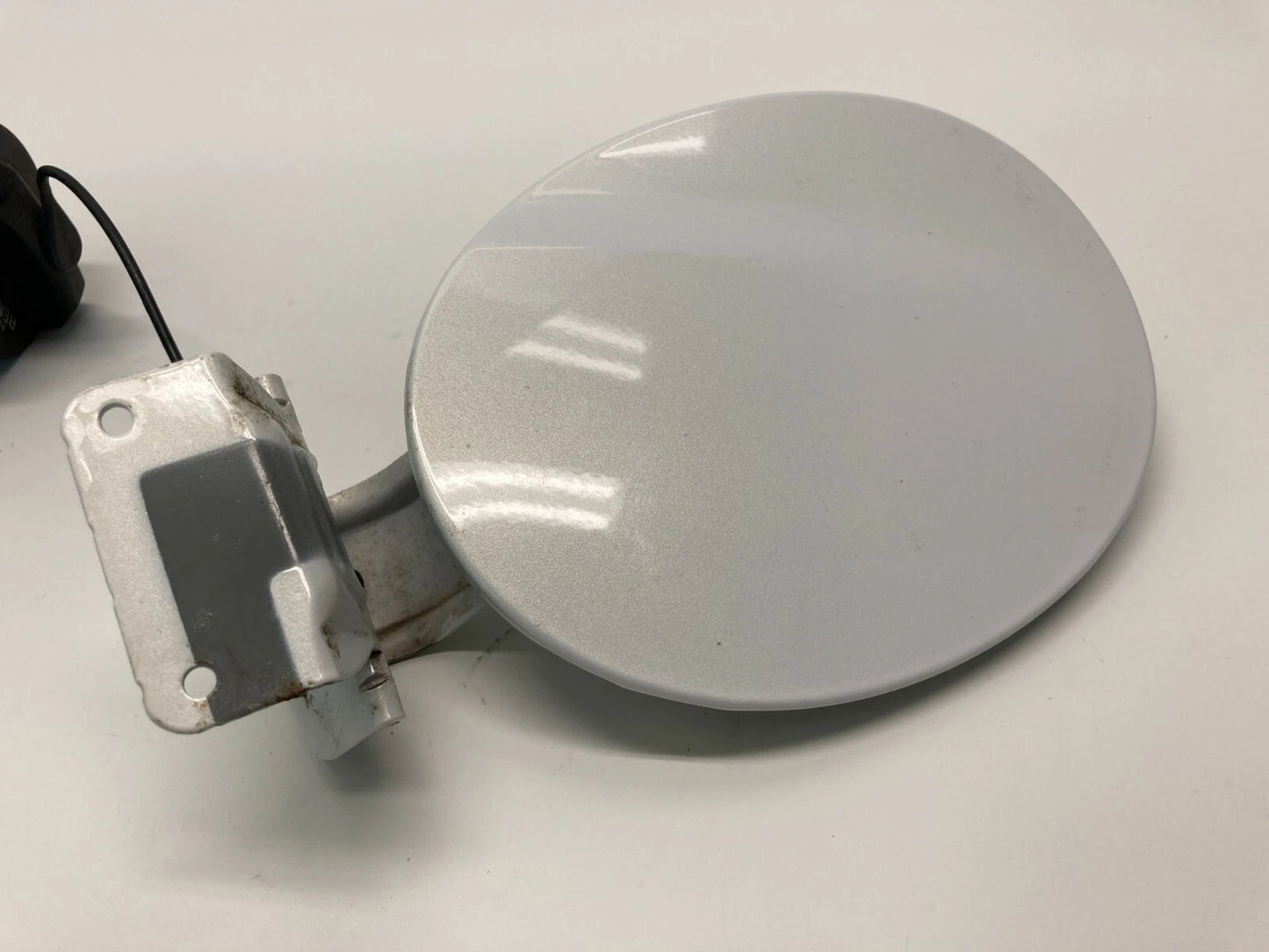 2007 2008 2009 07 08 09 MAZDA CX-7 FUEL FILLER DOOR GAS TANK LID COVER OEM