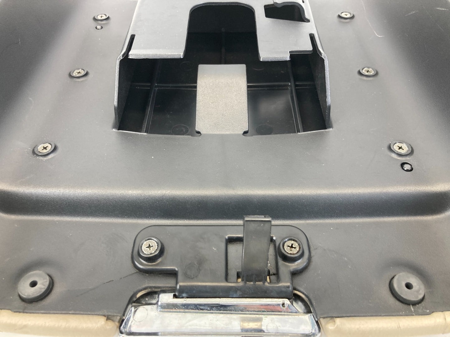 2003-2006 Lincoln Navigator Center Console Armrest Arm Rest Lid Cover OEM