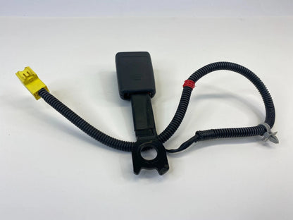 2010-2013 KIA SOUL FRONT RIGHT PASSENGER SEAT BELT BUCKLE LATCH RECEIVER OEM