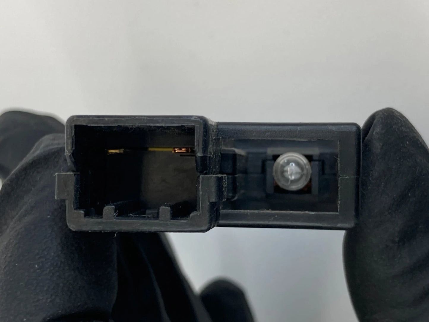 2002 LEXUS ES300 2004-2006 RX330 GLOVE BOX INTERIOR LIGHT LAMP 81260-33030 OEM