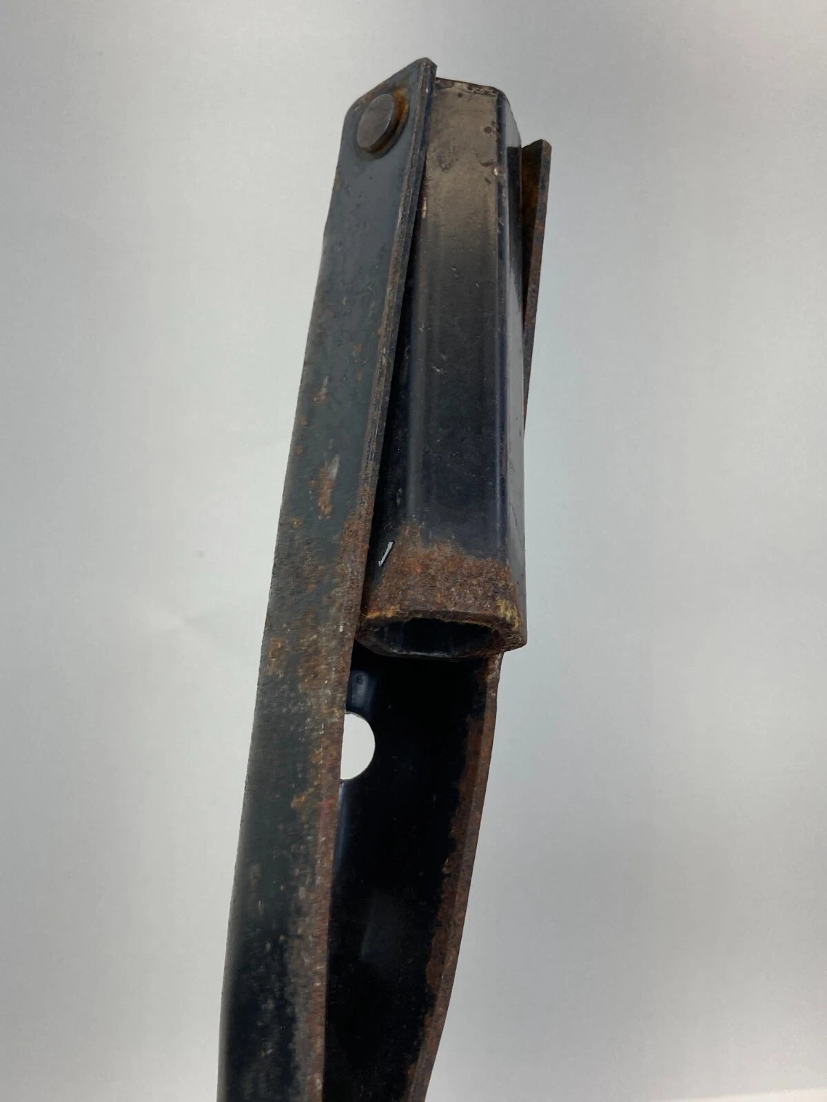 2002-2005 CHEVROLET MONTE CARLO EMERGENCY SPARE TIRE JACK & TOOL LUG WRENCH