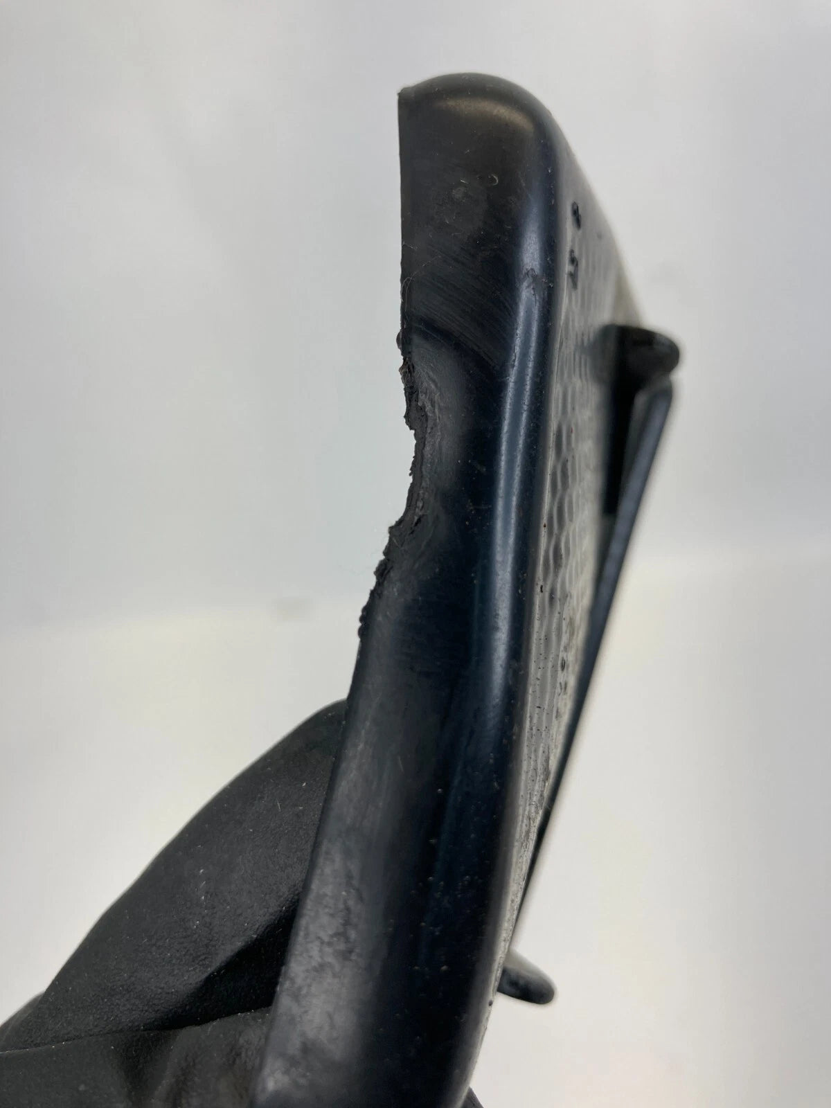 1999-2005 PONTIAC GRAND AM LEFT DASH SIDE RUBBER TRAY INSERT MAT 22611802 OEM