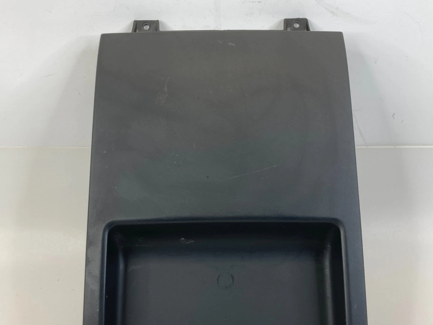 2009-2014 VOLKSWAGEN ROUTAN CENTER UPPER DASH TRAY COVER TRIM BEZEL 1FB64TRMAB