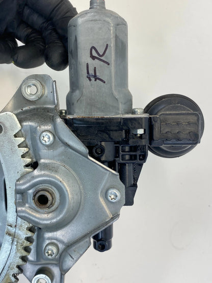 07-12 TOYOTA YARIS HATCHBACK FRONT RIGHT DOOR POWER WINDOW MOTOR W/ REGULATOR