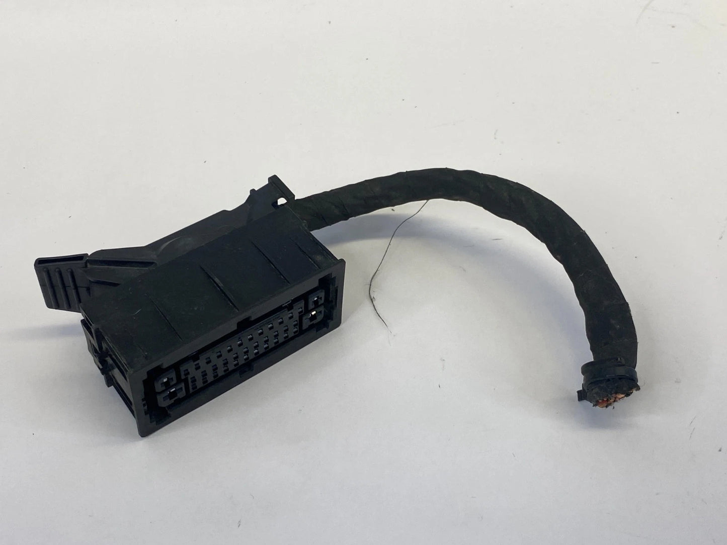 2010-2013 KIA FORTE SEDAN ABS PUMP CONTROL MODULE CONNECTOR PIGTAIL PLUG OEM