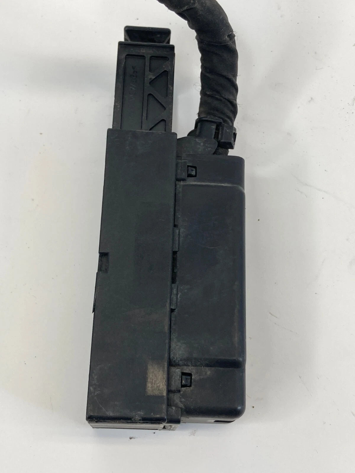 2005-2008 VOLKSWAGEN JETTA 2.5L A/T ABS ANTI LOCK BRAKE PUMP CONNECTOR OEM