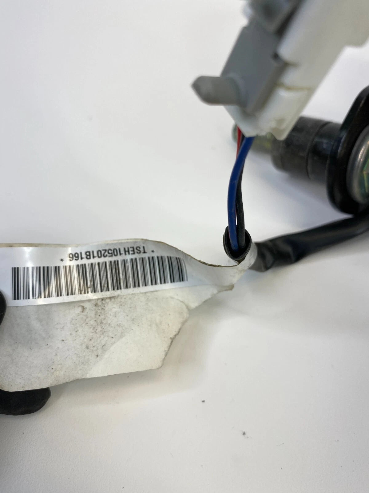 06 07 INFINITI M35 SEDAN FRONT RIGHT PASSENGER SEAT BELT RETRACTOR ASSEMBLY OEM