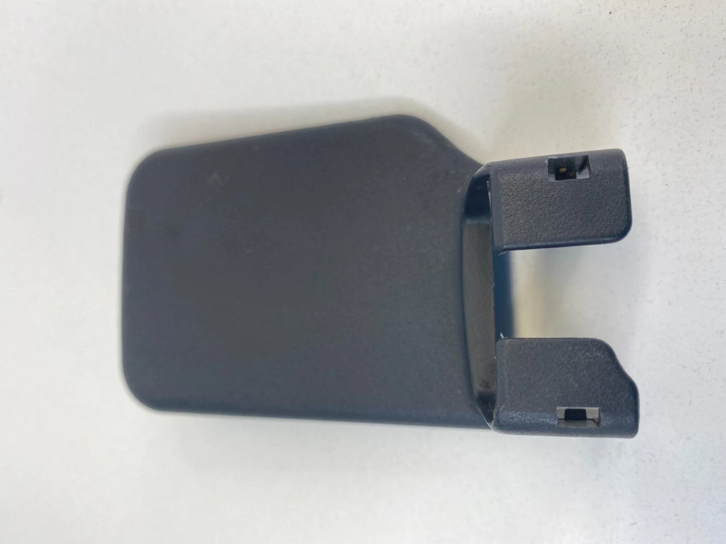 08-17 Mitsubishi Lancer Right Seat Track End Cover Trim Cap Panel 6977A395 OEM