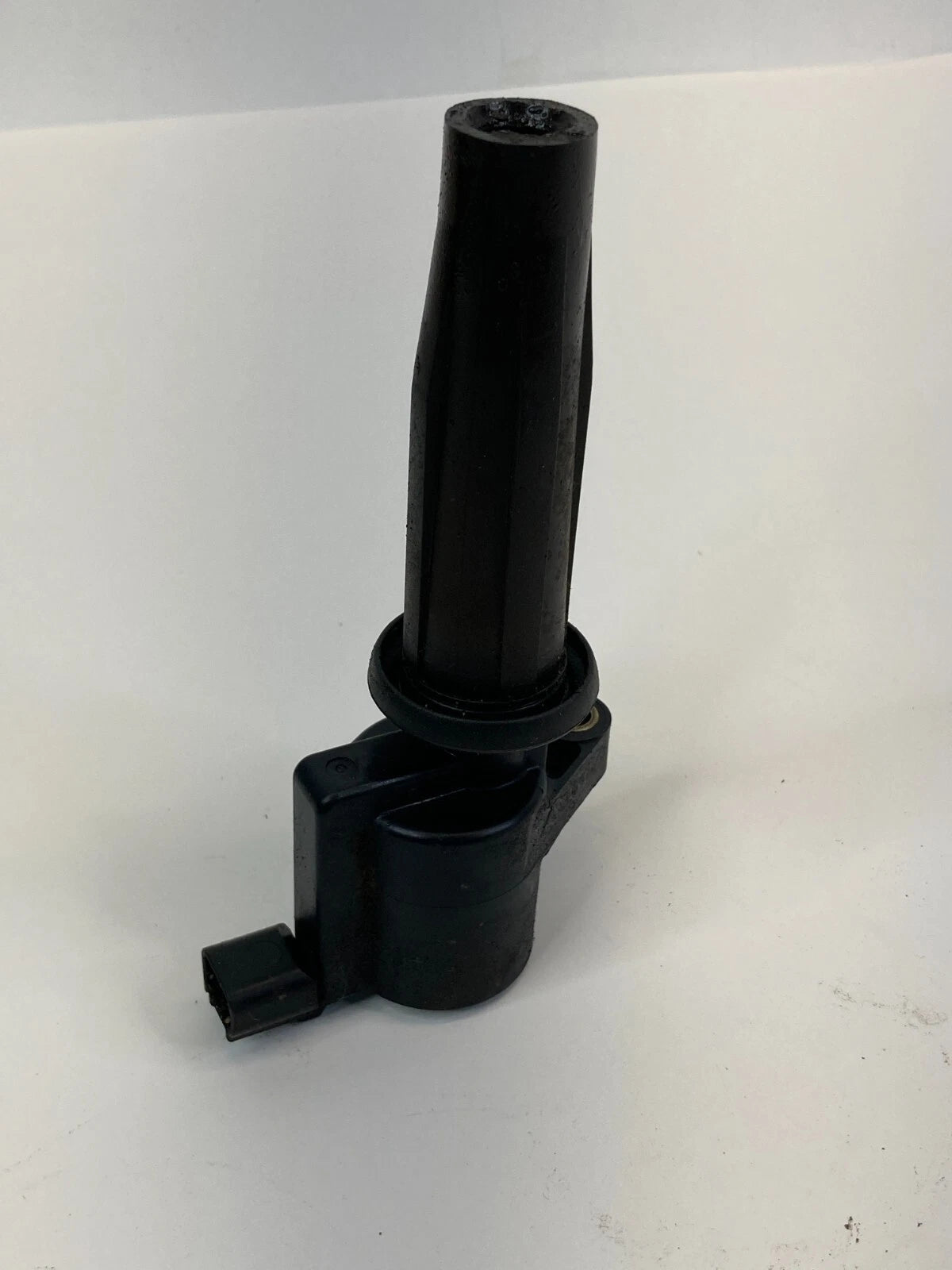 03-11 FORD FOCUS 2.0L 16V AT IGNITION COIL IGNITER ASSEMBLY 4M5G-12A366-BC OEM