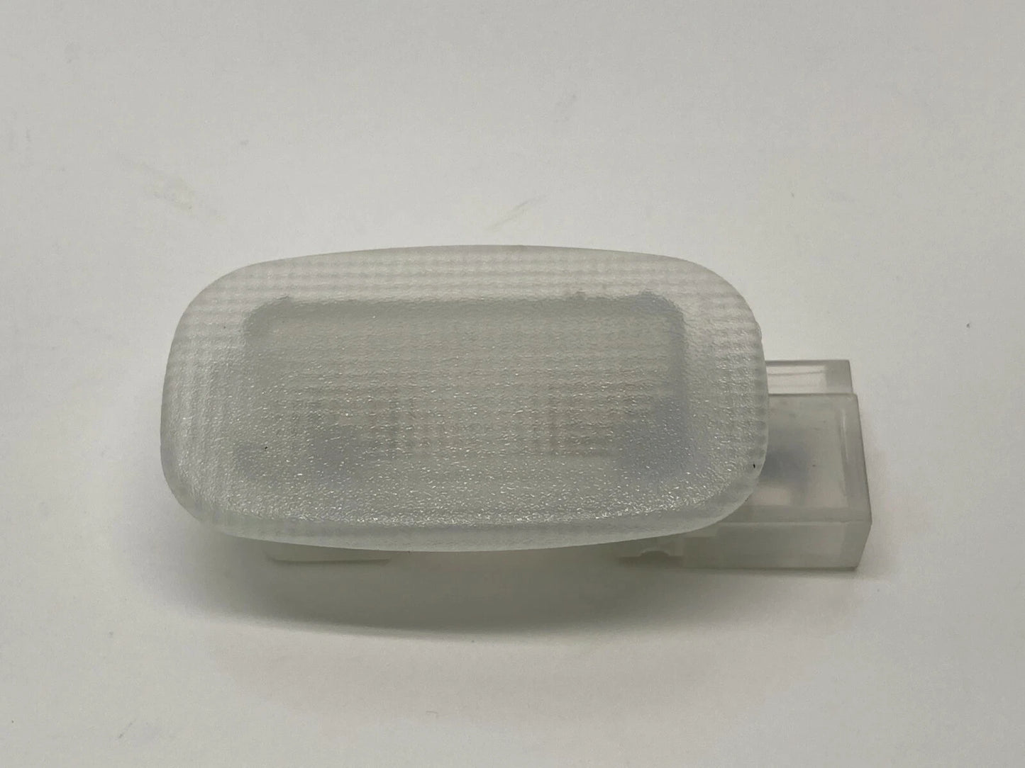 2001-2005 MERCEDES-BENZ C320 LEFT INTERIOR COURTESY LIGHT MAP LAMP 208820050 OEM