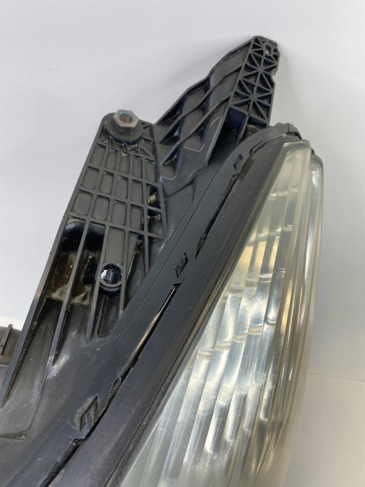 2009 2010 2011 2012 CHEVROLET TRAVERSE LEFT DRIVER HEADLIGHT HEADLAMP HALOGEN