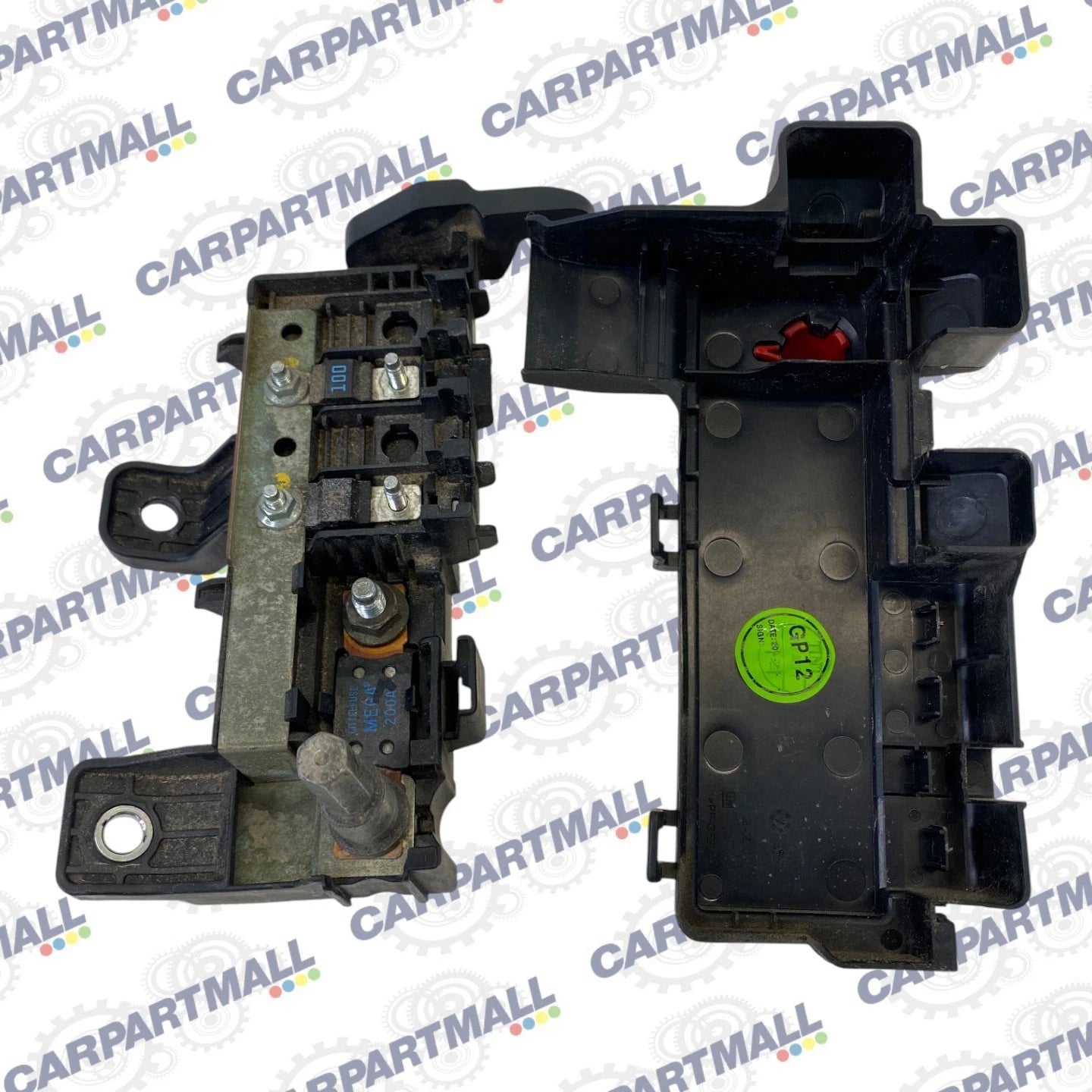2013-2017 CADILLAC ATS 2.0L L4 BATTERY DISTRIBUTION ENGINE COMPARTMENT FUSE BOX