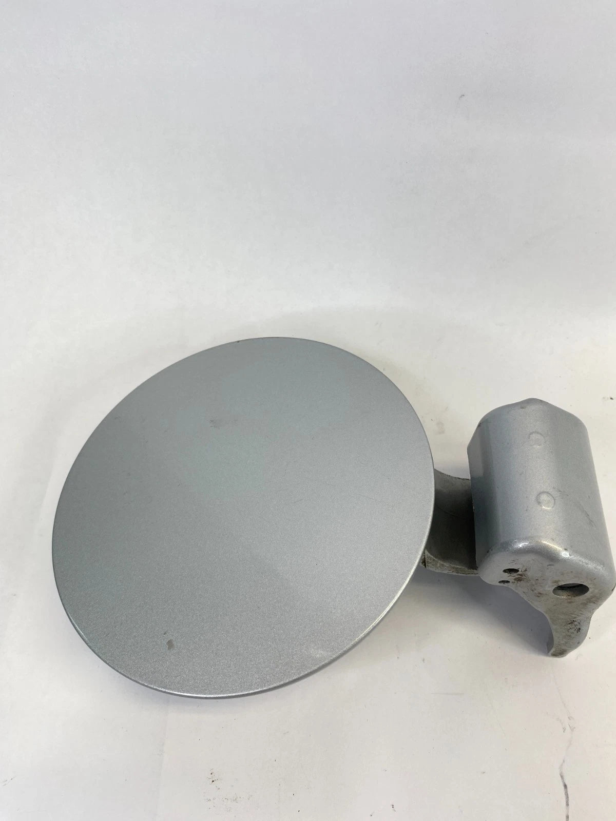2006-2010 HYUNDAI ELANTRA SEDAN FUEL FILLER DOOR GAS COVER LID 69510-2H001 OEM