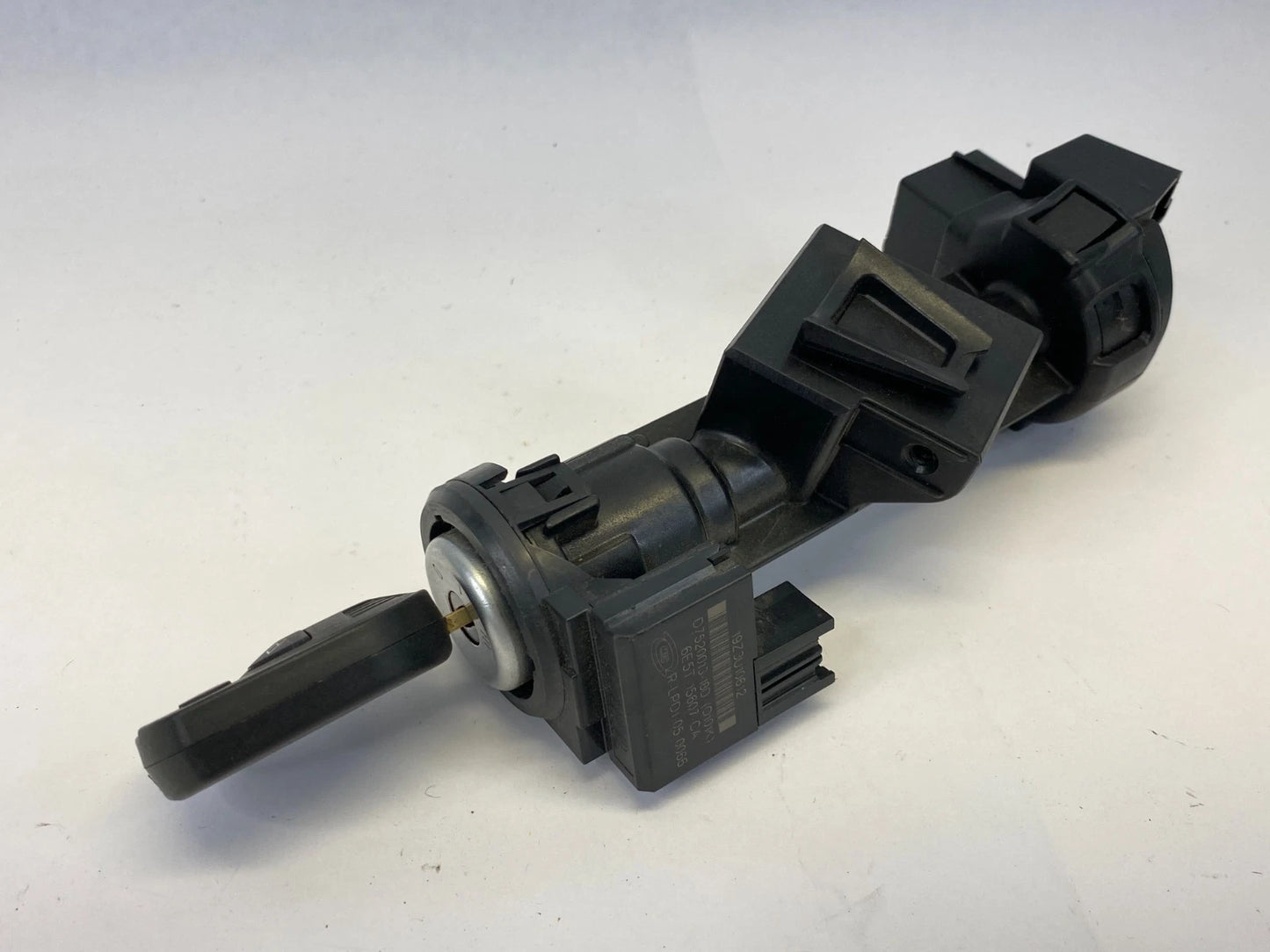 2012-2018 FORD FOCUS IGNITION LOCK CYLINDER HOUSING WITH KEY OEM 6E5T-15607-CA